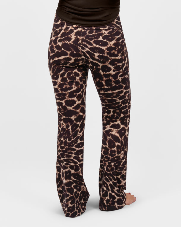 Modelo 160 cm Talla S, Short