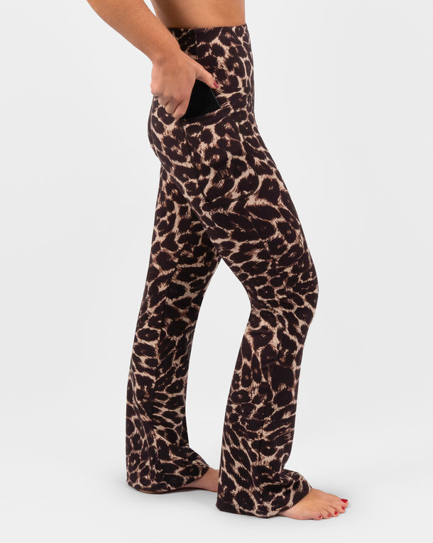 Modelo 160 cm Talla S, Short